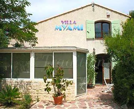 Villa-myami Les *