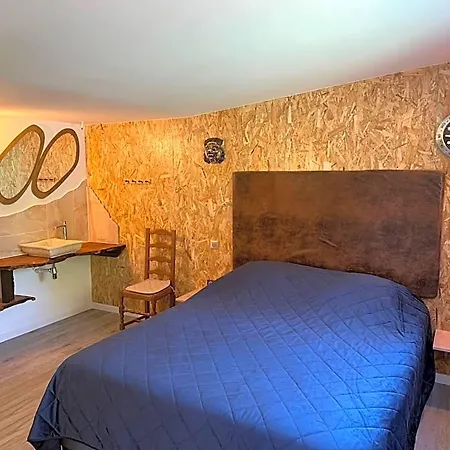 Villa-myami Les
